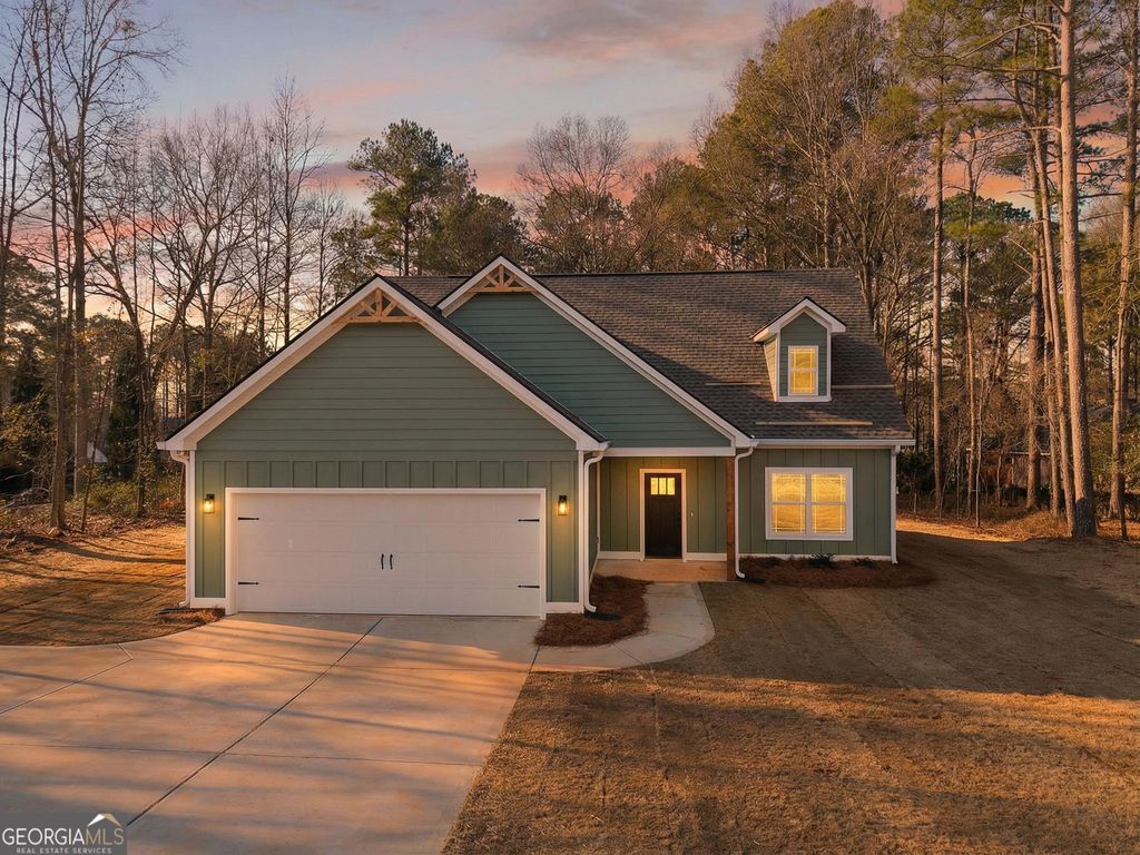 Photo of 422 Maddox Road, Griffin, GA 30224 (MLS # 10682950)