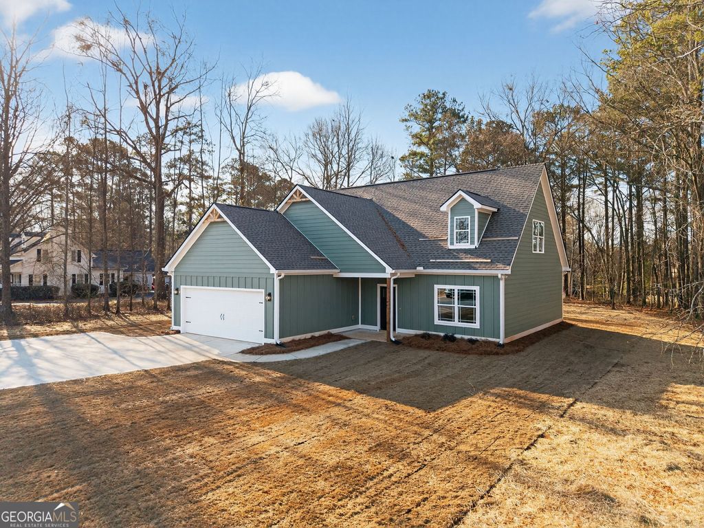 Photo of 422 Maddox Road, Griffin, GA 30224 (MLS # 10682950)