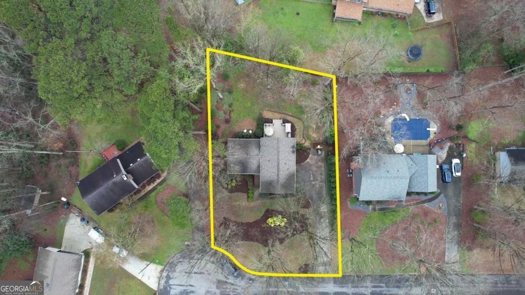 Photo of 832 Sweet Briar Lane SE, Conyers, GA 30094 (MLS # 10766663)