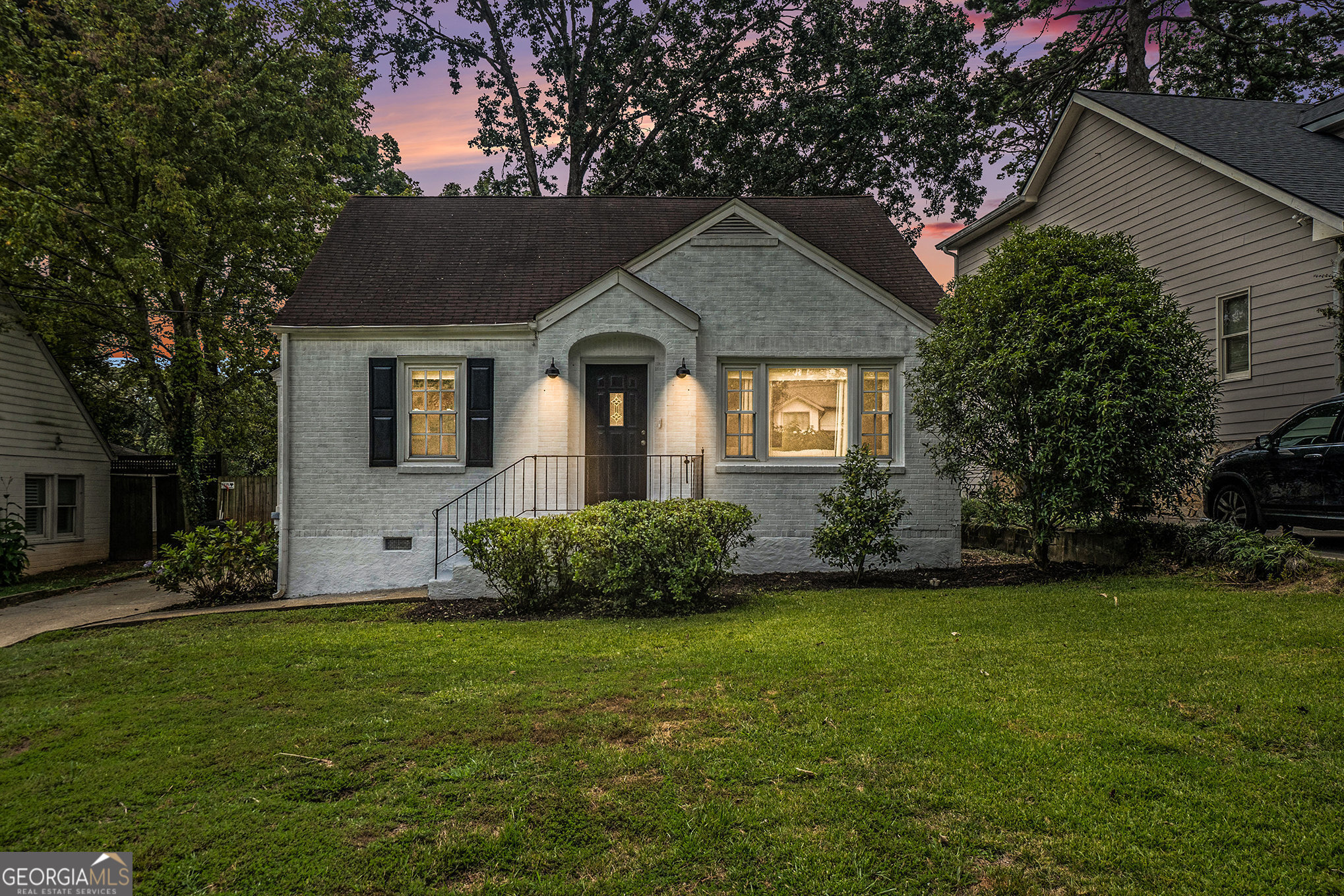 463 E PHARR RD