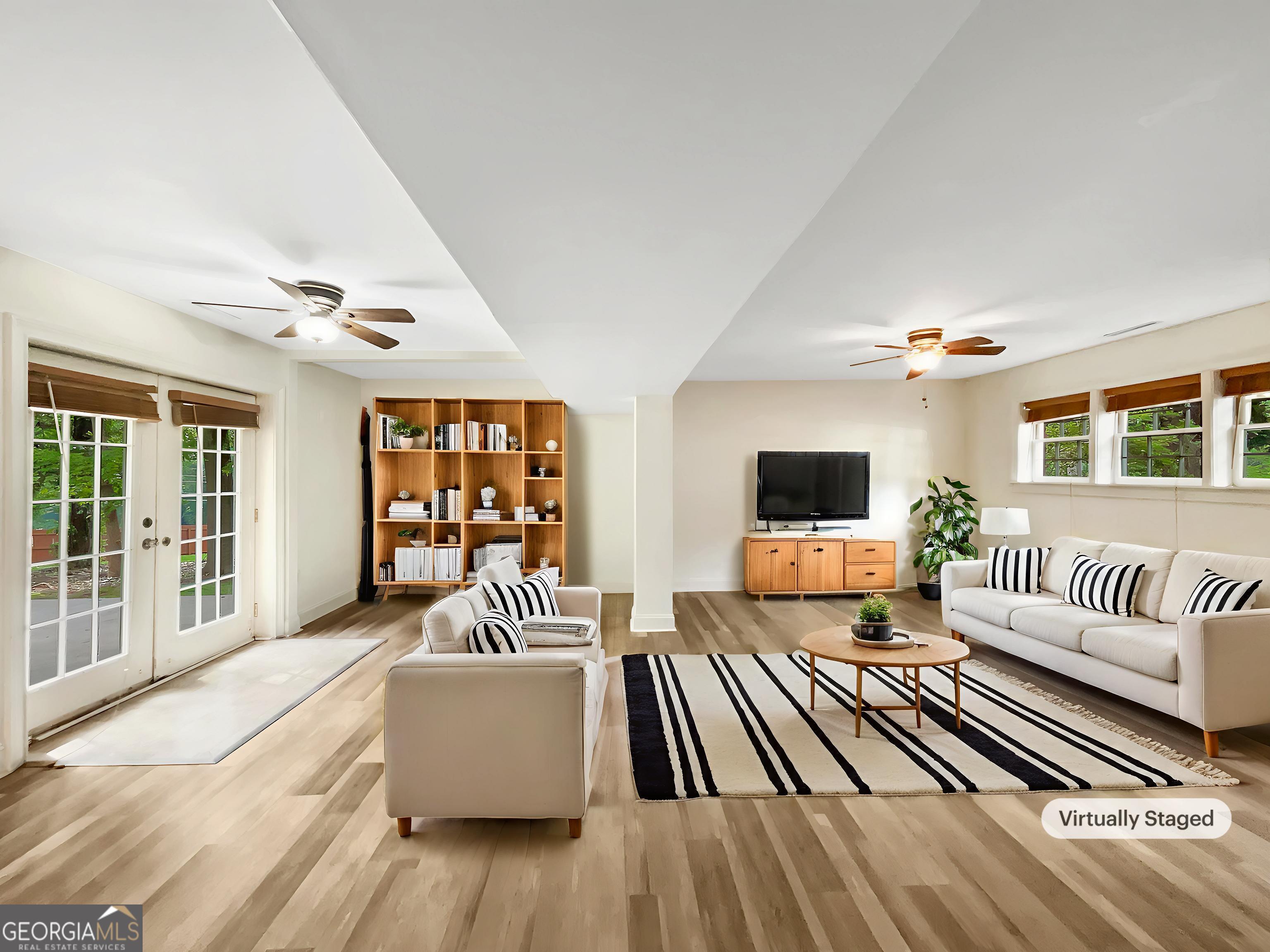 2784 Williamsburg WAY
