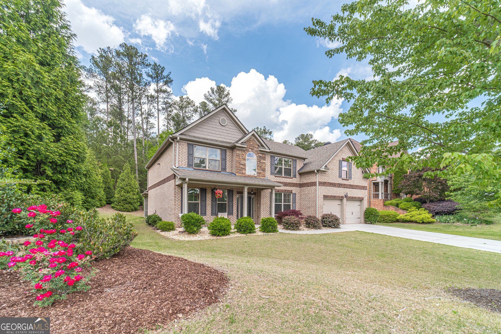 882 Nestling DR