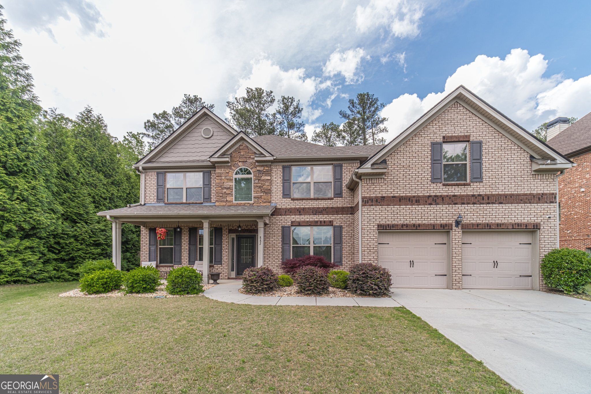 882 Nestling DR
