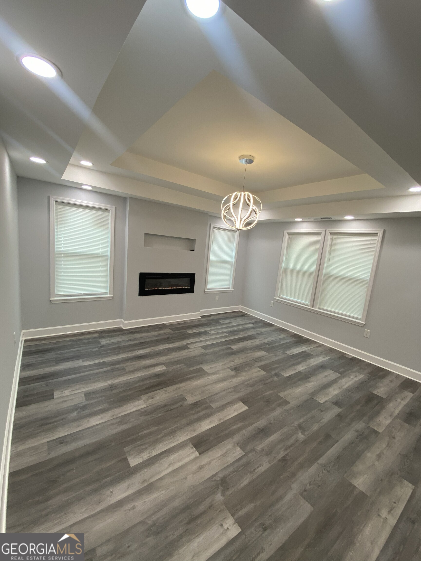 3700 Hudson CT