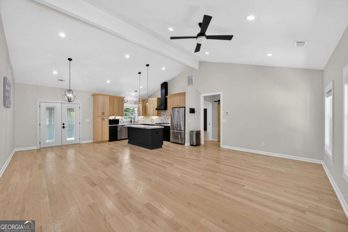 1930 Clark DR