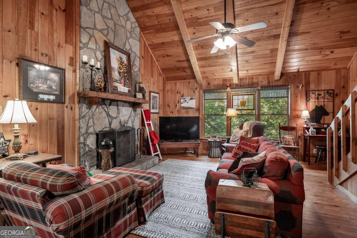 263 Indian Cave RD