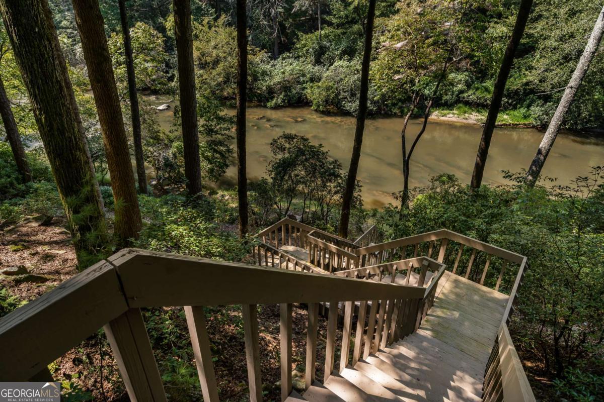 263 Indian Cave RD