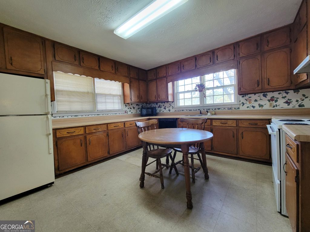Photo of 475 Bankhead Highway, Winder, GA 30680 (MLS # 10629650)