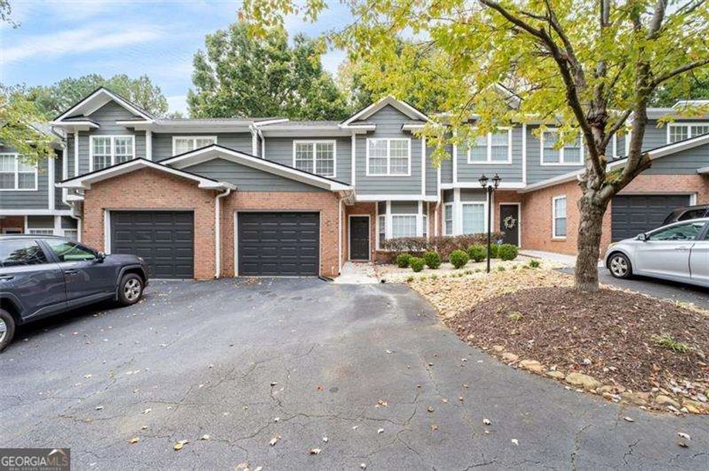 Photo of 2680 Pine Tree Road NE #5, Atlanta, GA 30324 (MLS # 10718850)