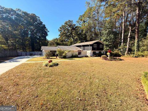 Photo of 4213 Janice Drive, Atlanta, GA 30337 (MLS # 10626431)
