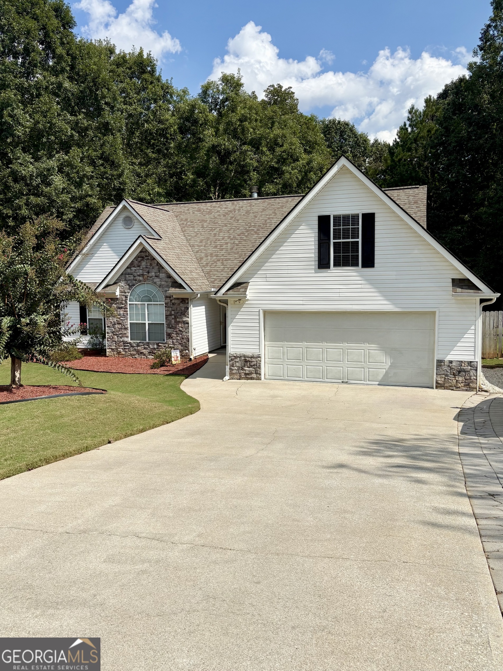 50 Butler Bridge CIR