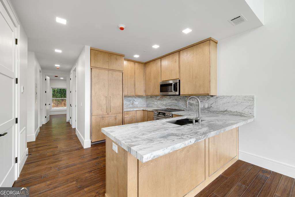 1281 #3 E Main ST