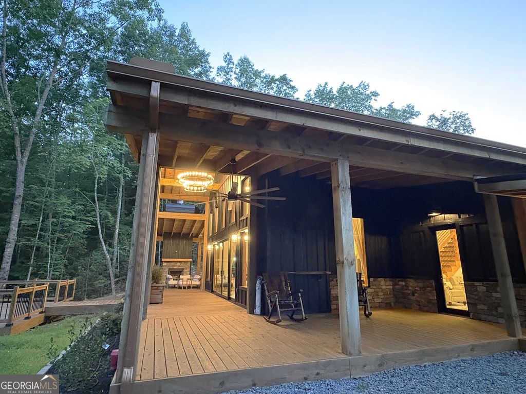 Photo of 40 Whispering Lane, Blue Ridge, GA 30513 (MLS # 10805925)
