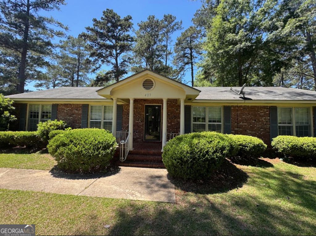 Photo of 427 Meadowlark Drive, Albany, GA 31707 (MLS # 10756816)