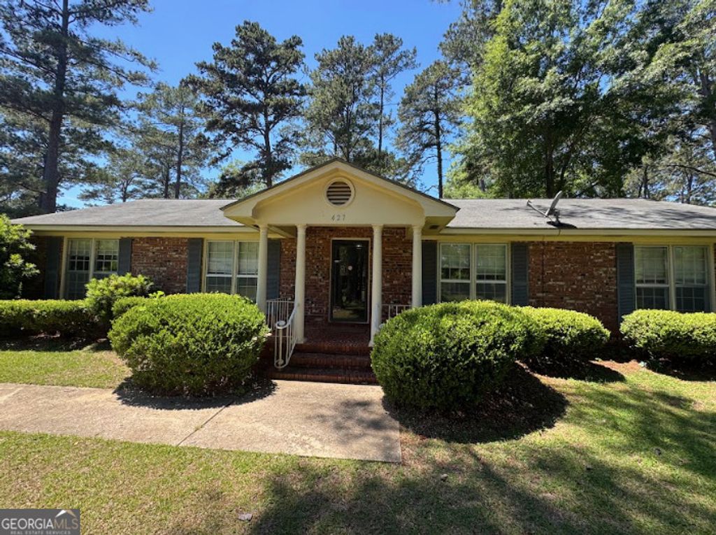 Photo of 427 Meadowlark Drive, Albany, GA 31707 (MLS # 10756816)