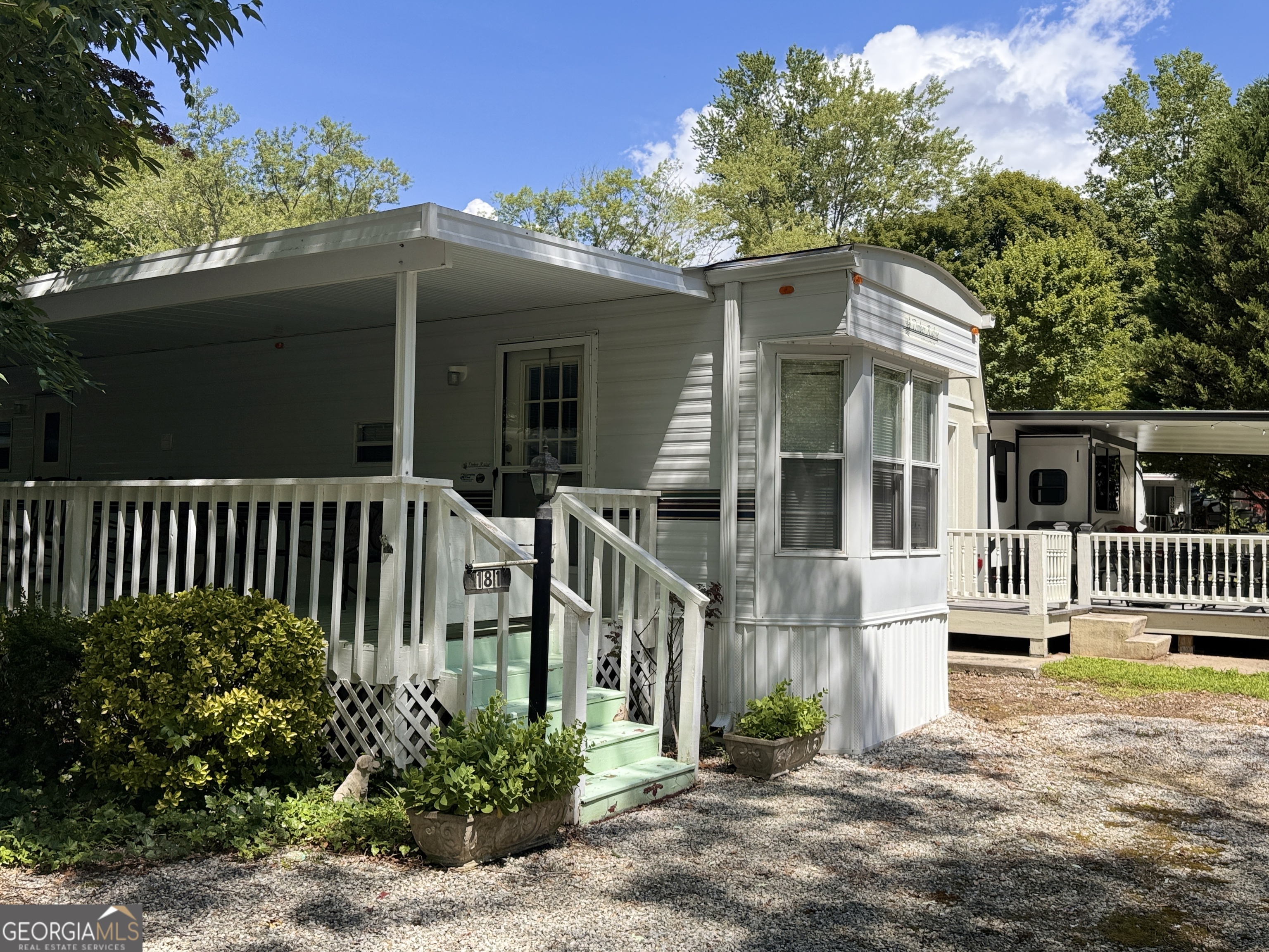 181 Creekview DR