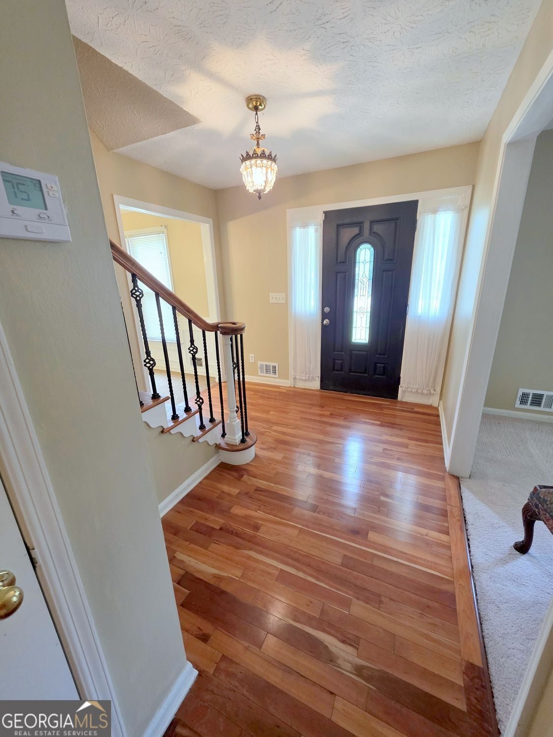 582 Hastings WAY
