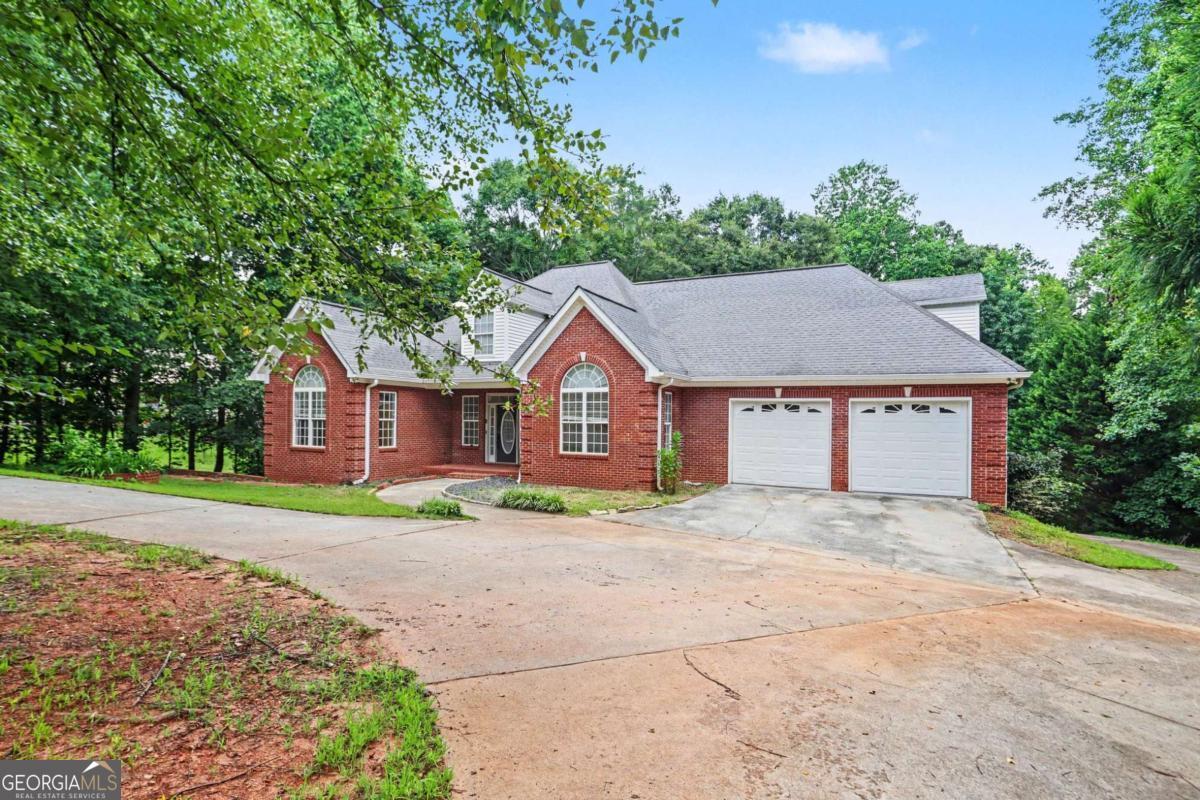 1400 Daniel RD