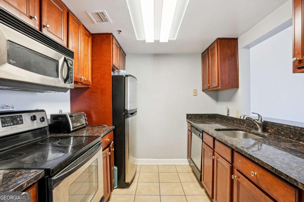 Photo of 1280 W Peachtree Street NW #3705, Atlanta, GA 30309 (MLS # 10822178)