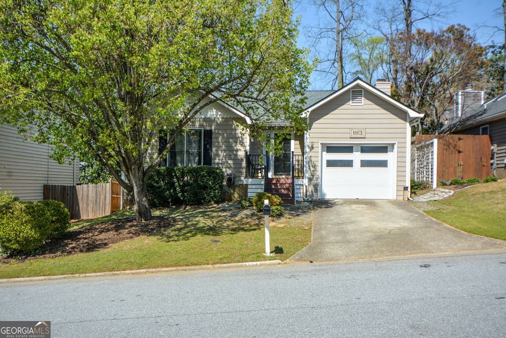 Photo of 1113 Capital Club Circle NE, Brookhaven, GA 30319 (MLS # 10715650)