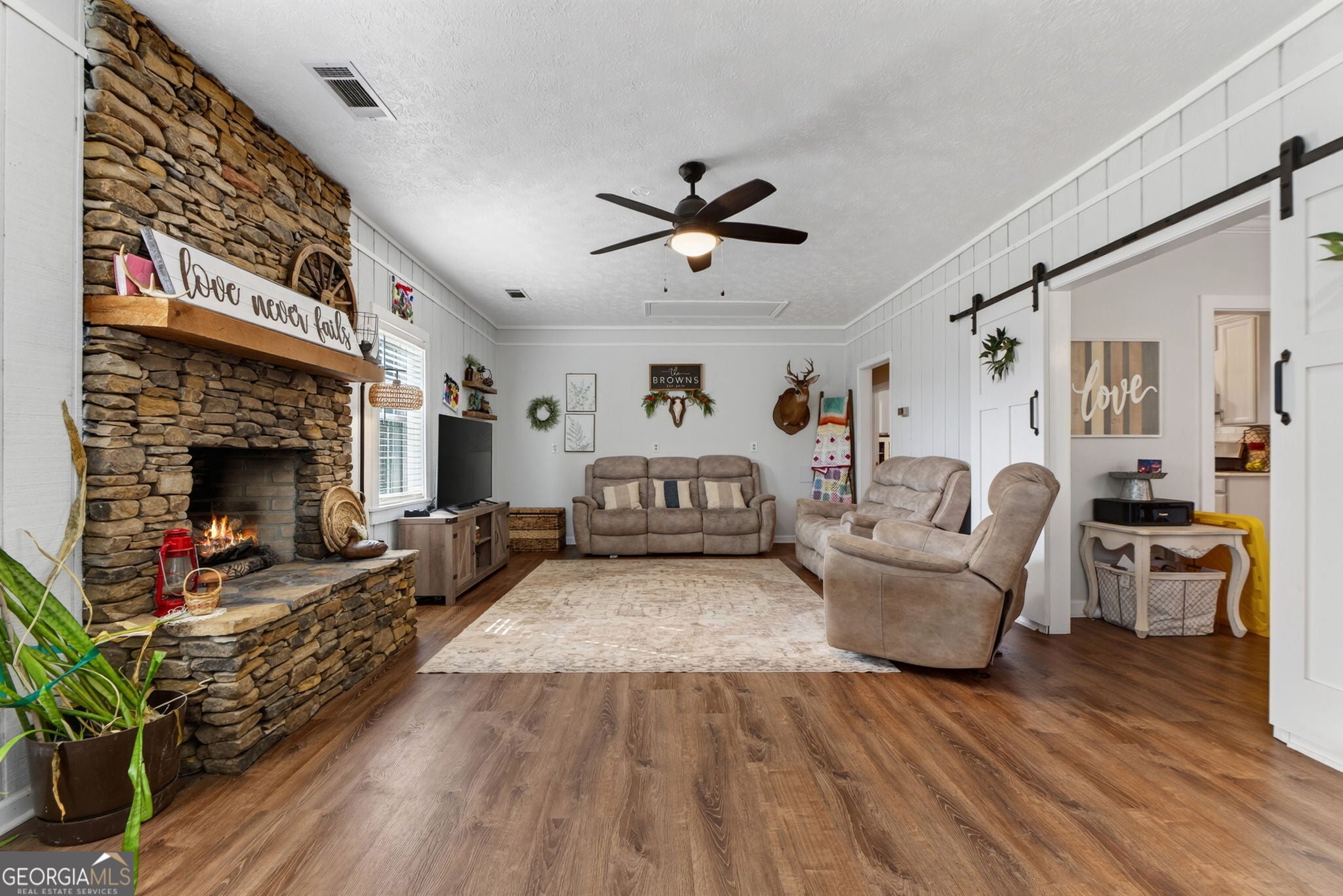 63 Dunlap CIR