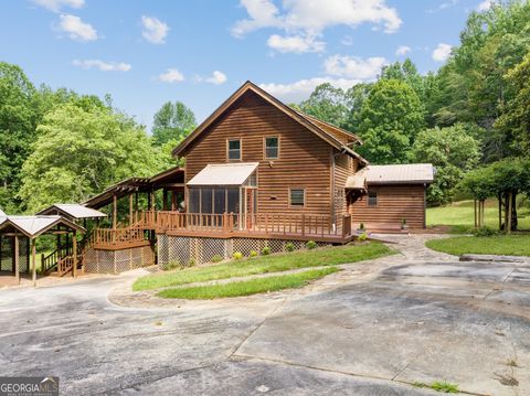 A home in Murrayville