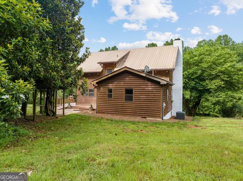 A home in Murrayville