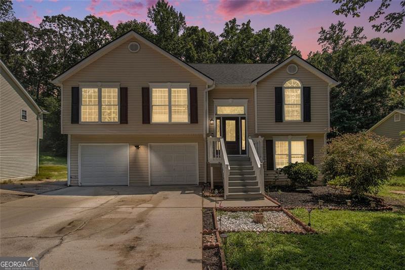 3193 MEDINA DR