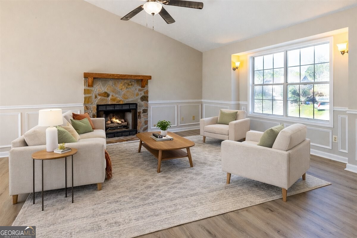 3237 Windgate DR