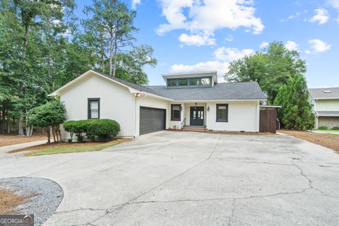 211 Lakecrest DR NE Milledgeville GA 31061