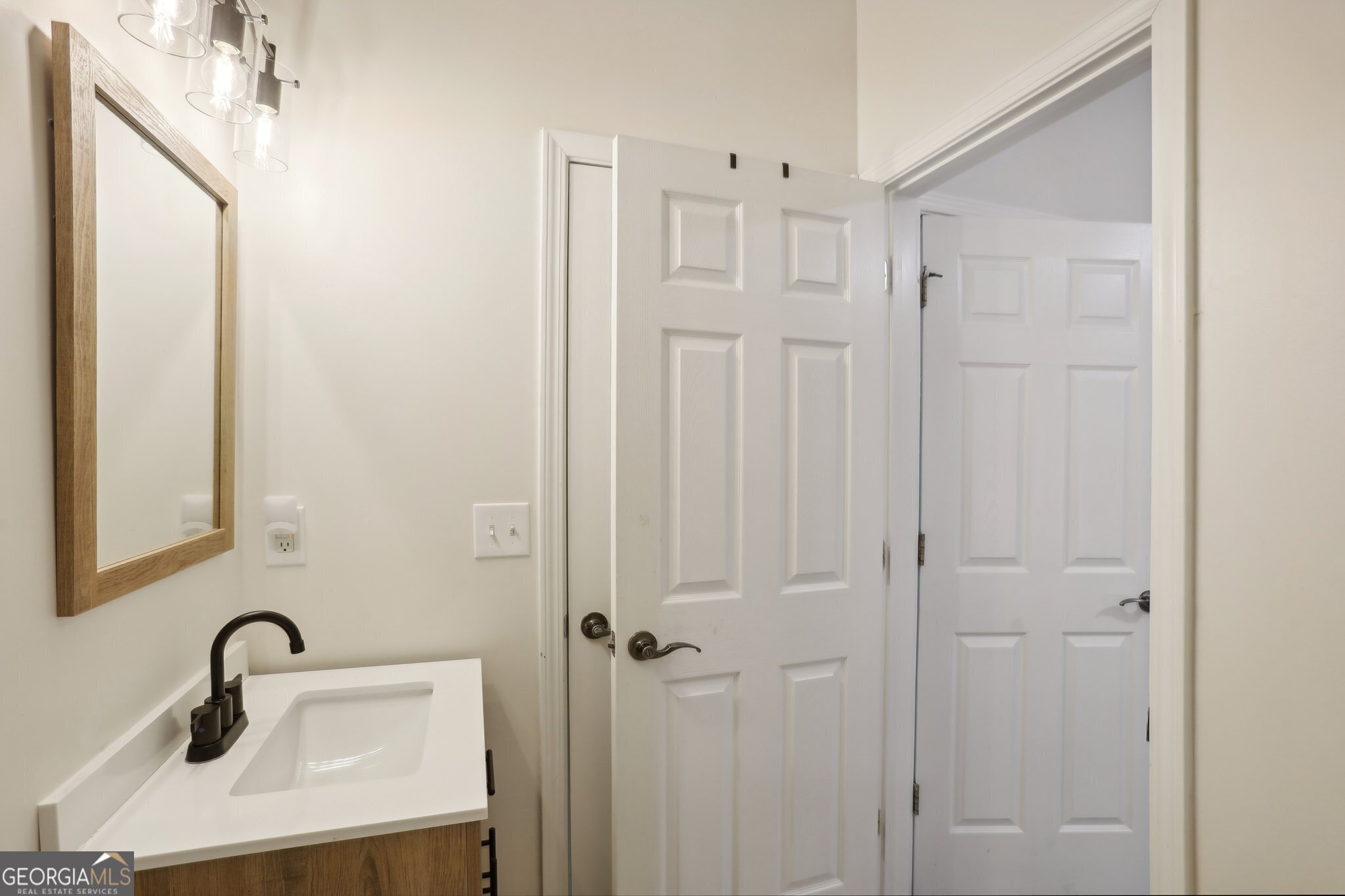 Photo 24 of 40 of 2889 Brandl Cove CT UNIT 3 townhome