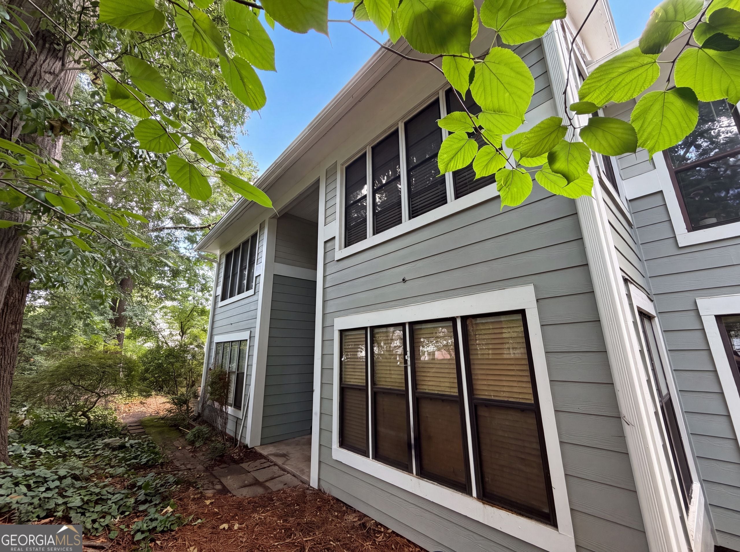 216 Summit North DR NE