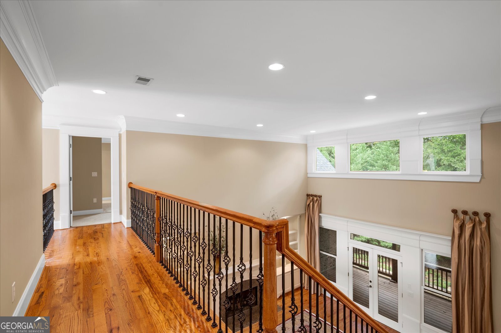 Brookview Manor - Residential