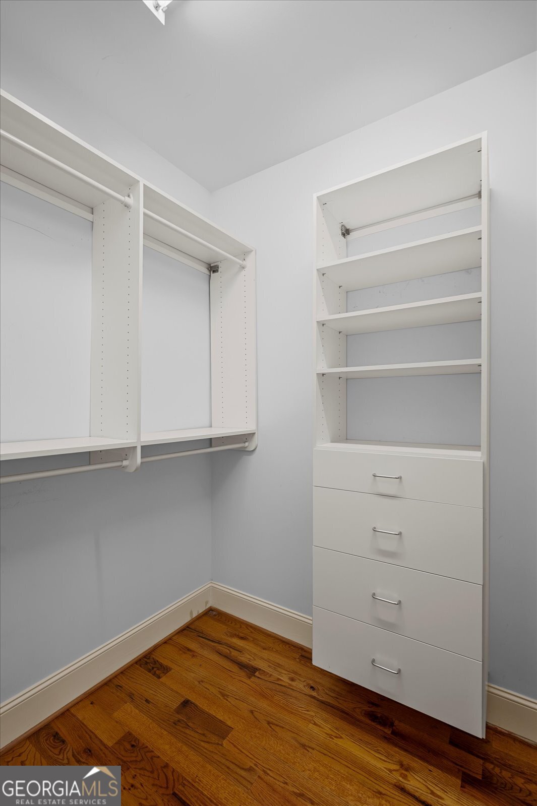 Brookview Manor - Residential