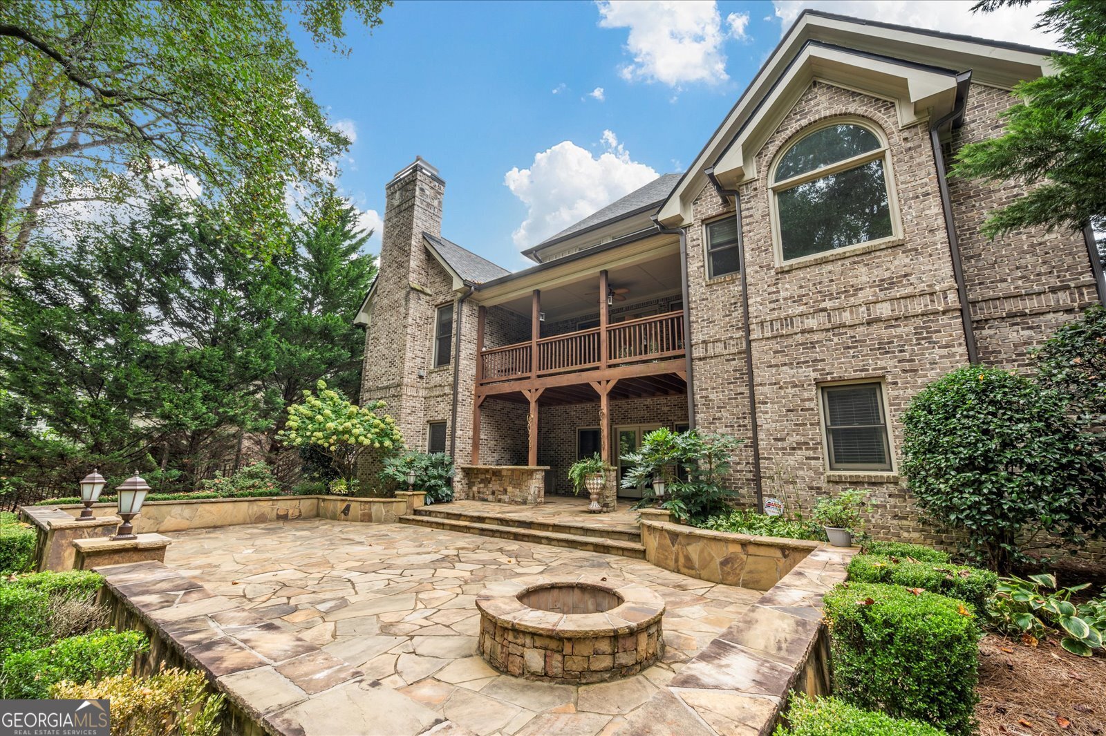 Brookview Manor - Residential