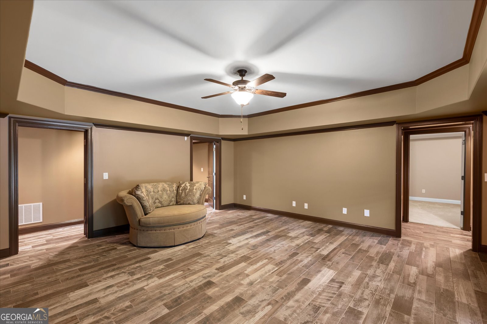 Brookview Manor - Residential