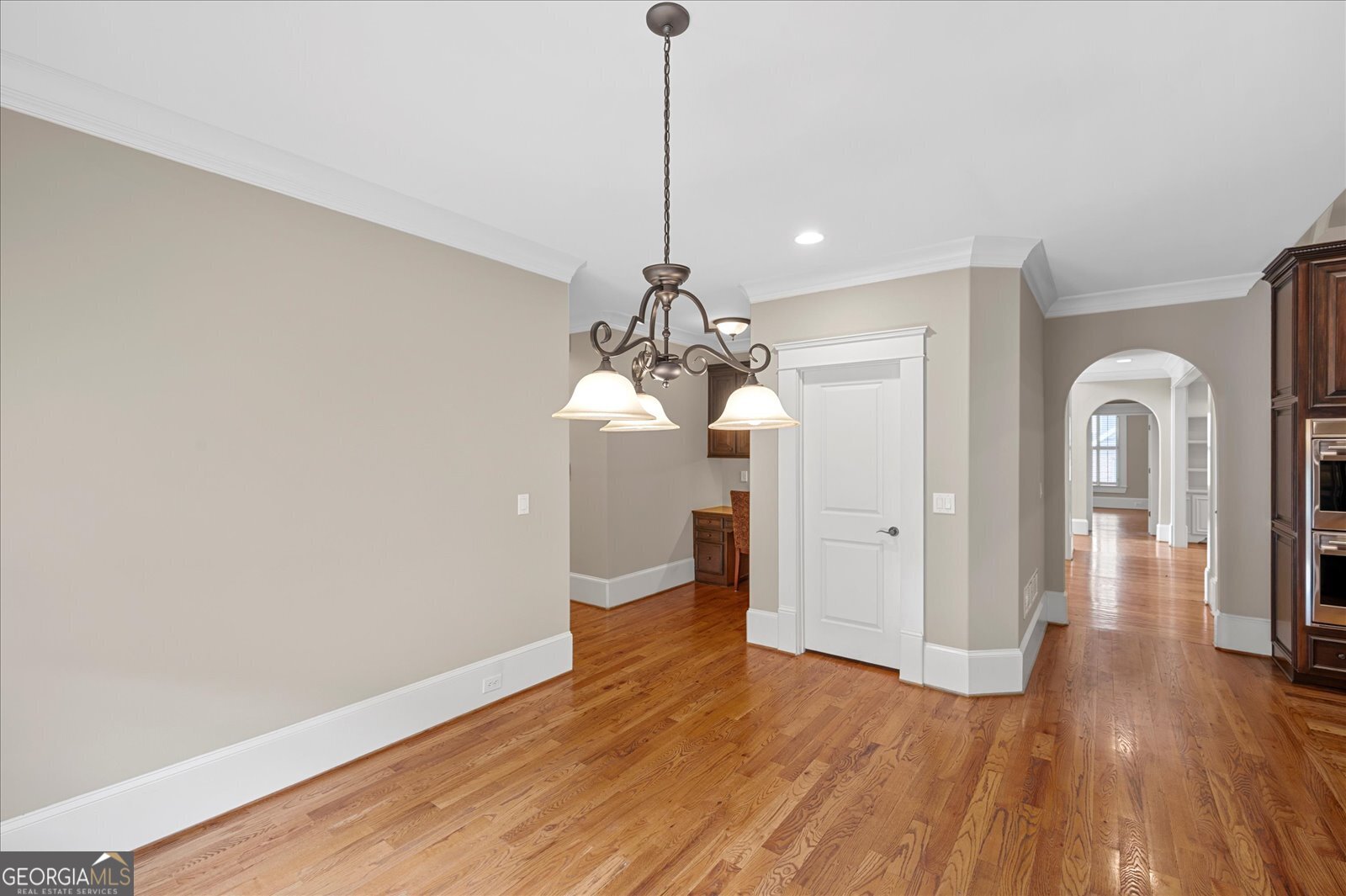 Brookview Manor - Residential