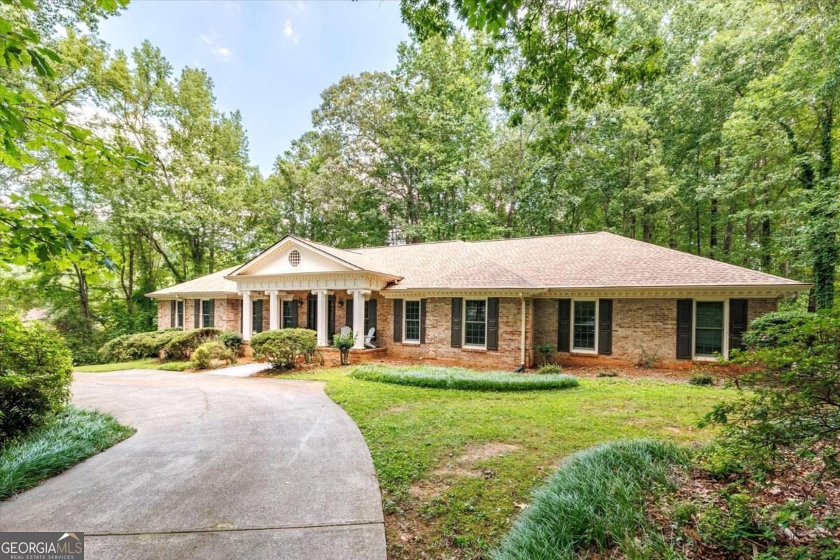 6141 Windsong WAY