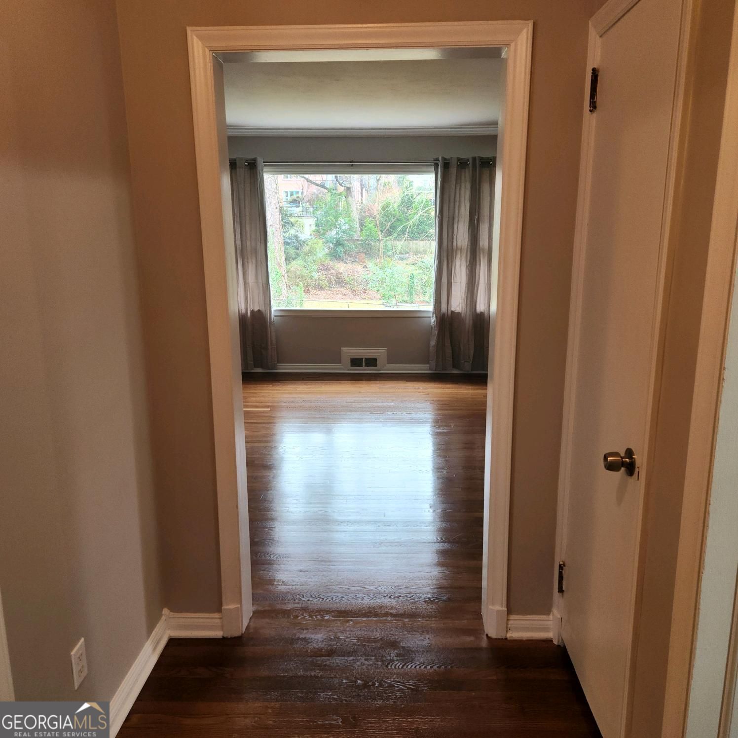 1049 Ormewood AVE SE