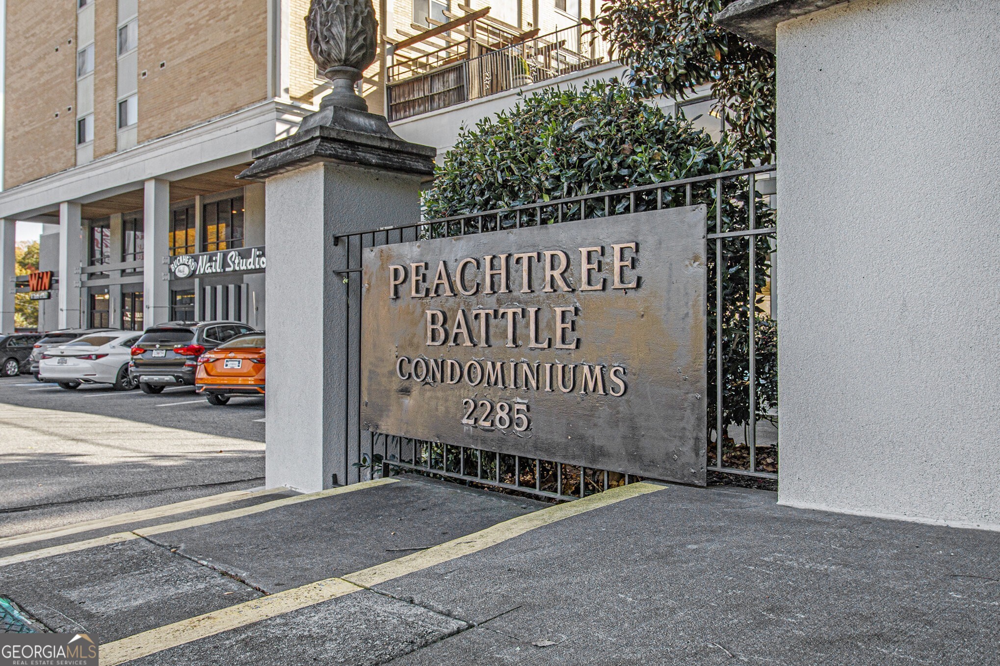Peachtree Battle Condominium - Residential Lease