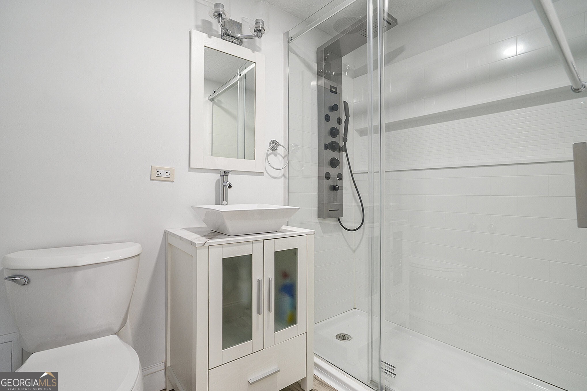 Peachtree Battle Condominium - Residential Lease