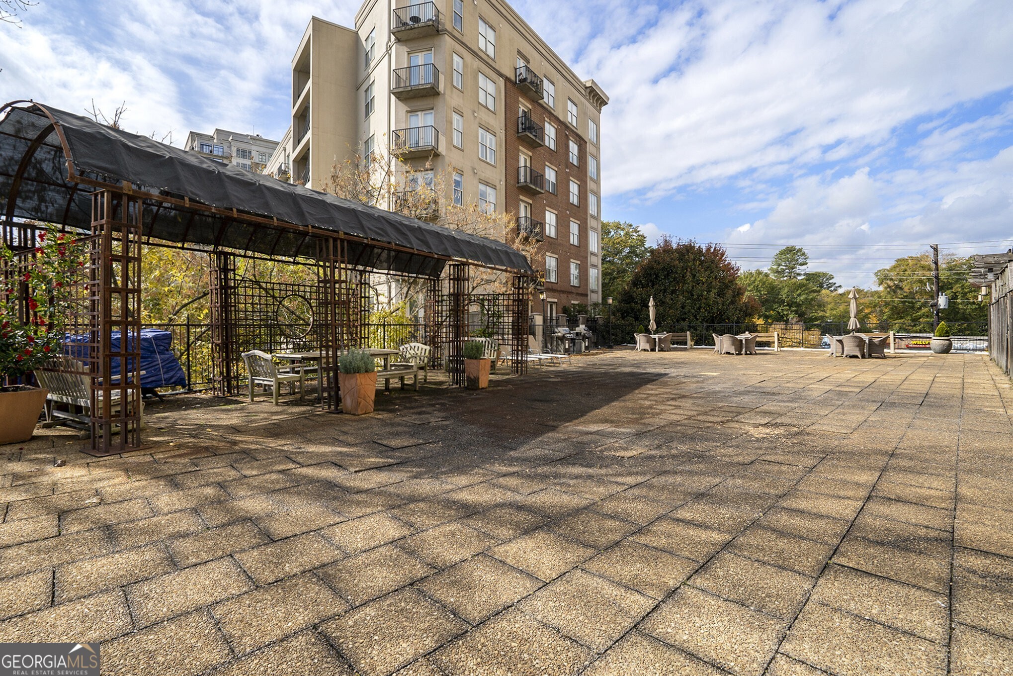 Peachtree Battle Condominium - Residential Lease