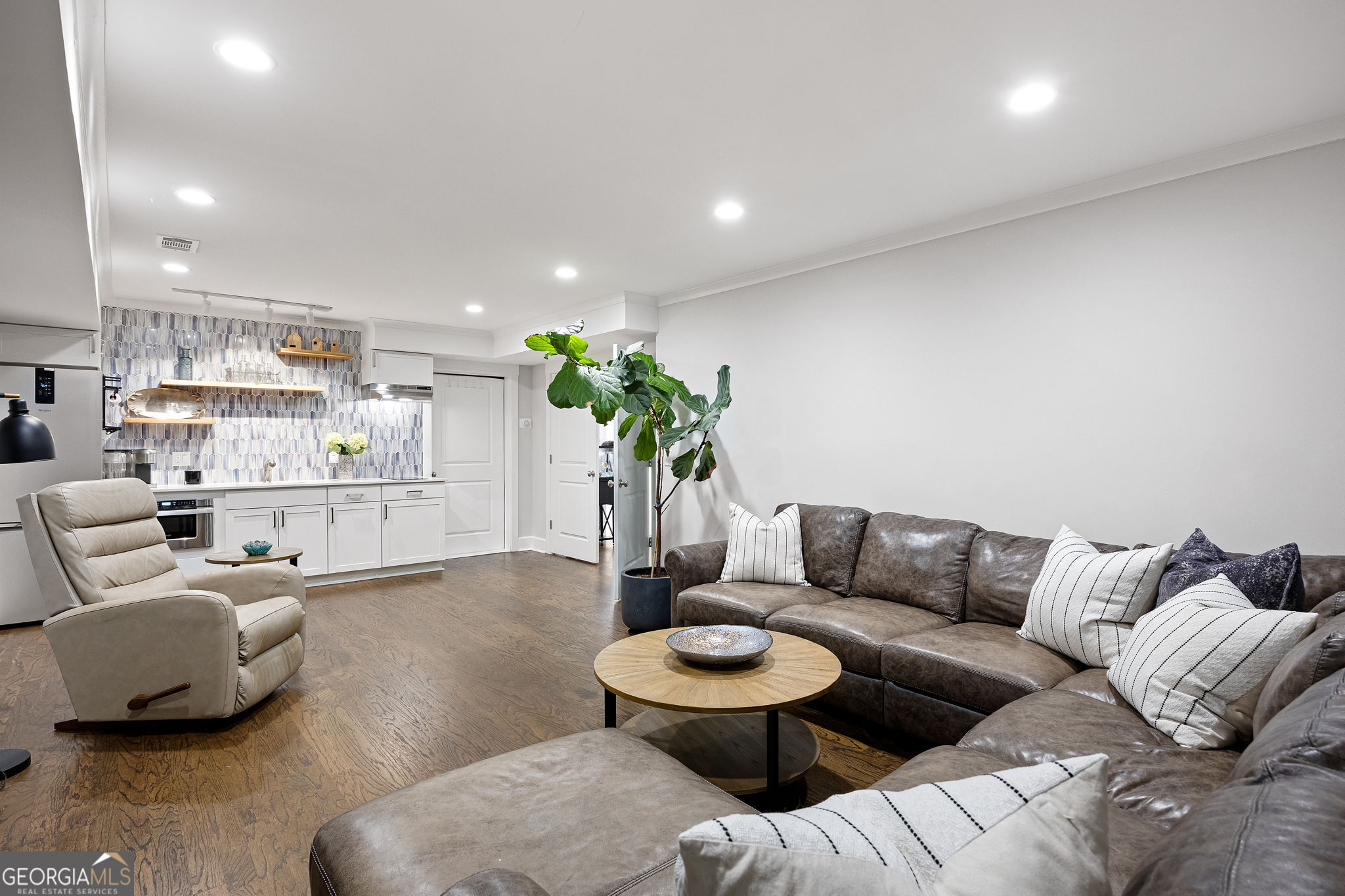 259 Hampton TER NE