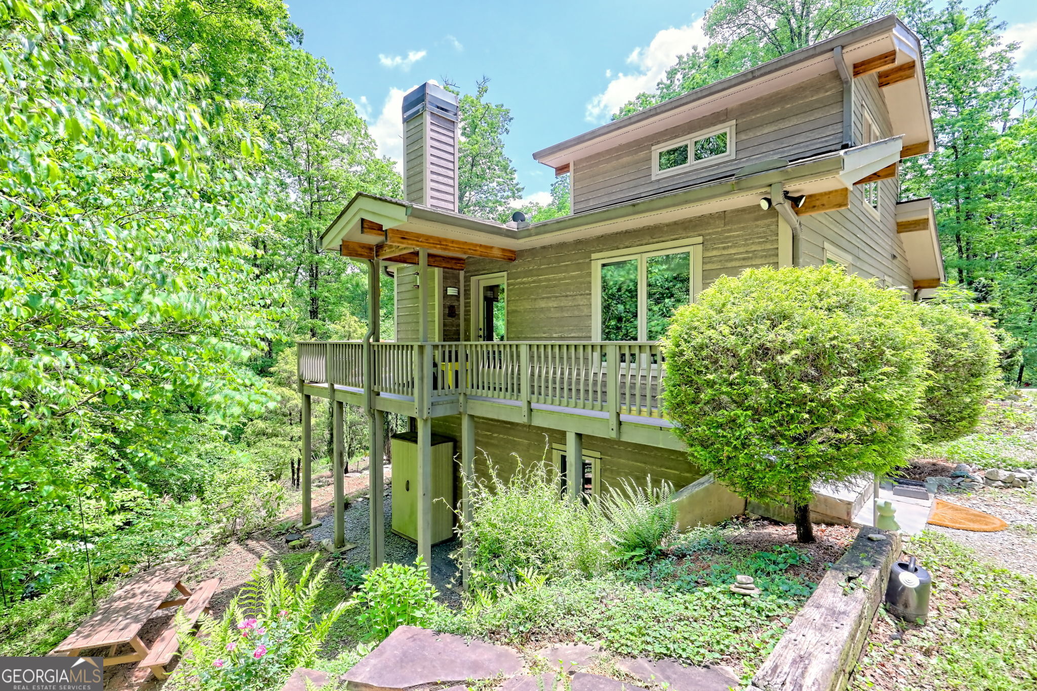 203 Nichols BR