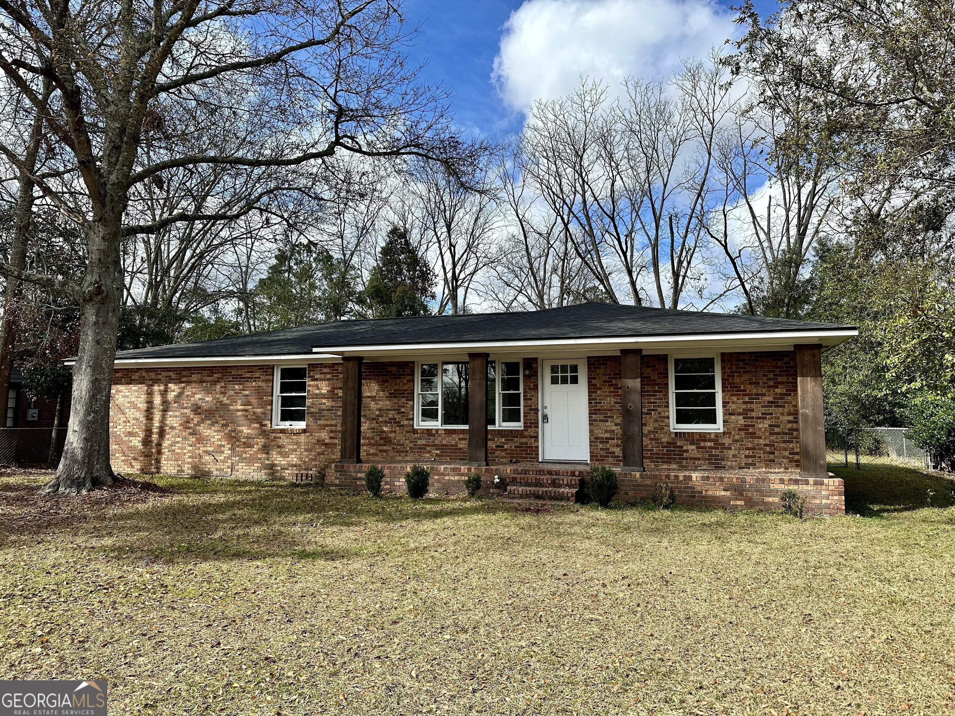 Listing image 1