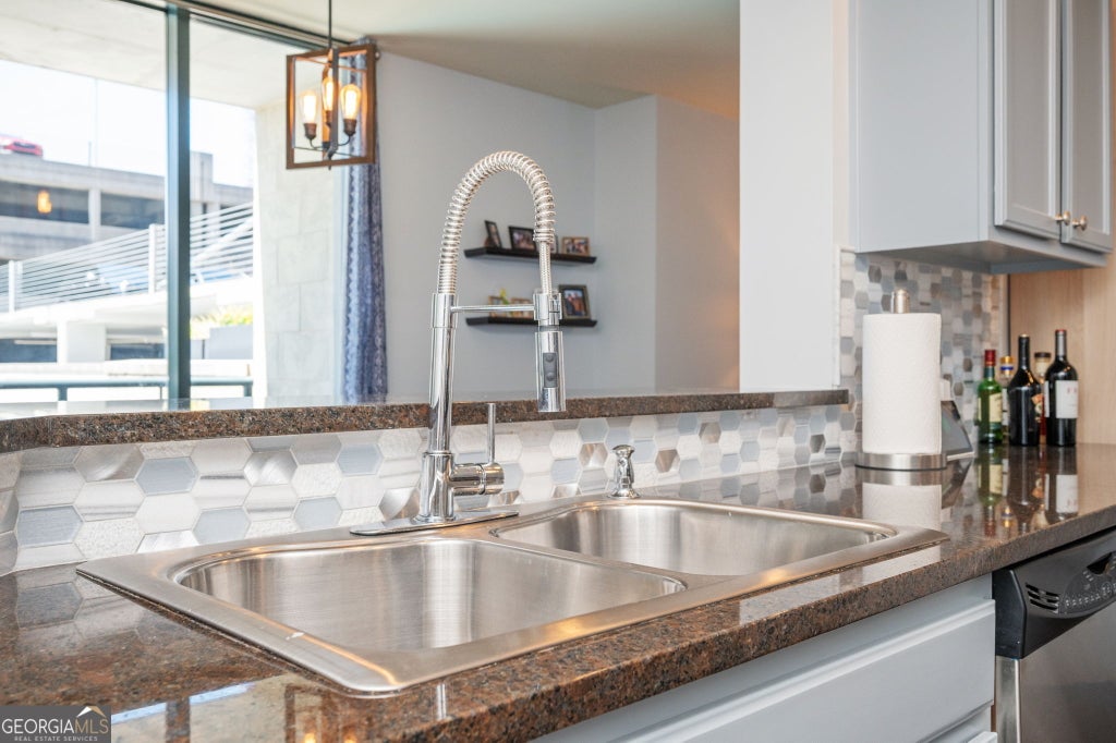 Photo of 3040 Peachtree Road NW #212, Atlanta, GA 30305 (MLS # 10834273)