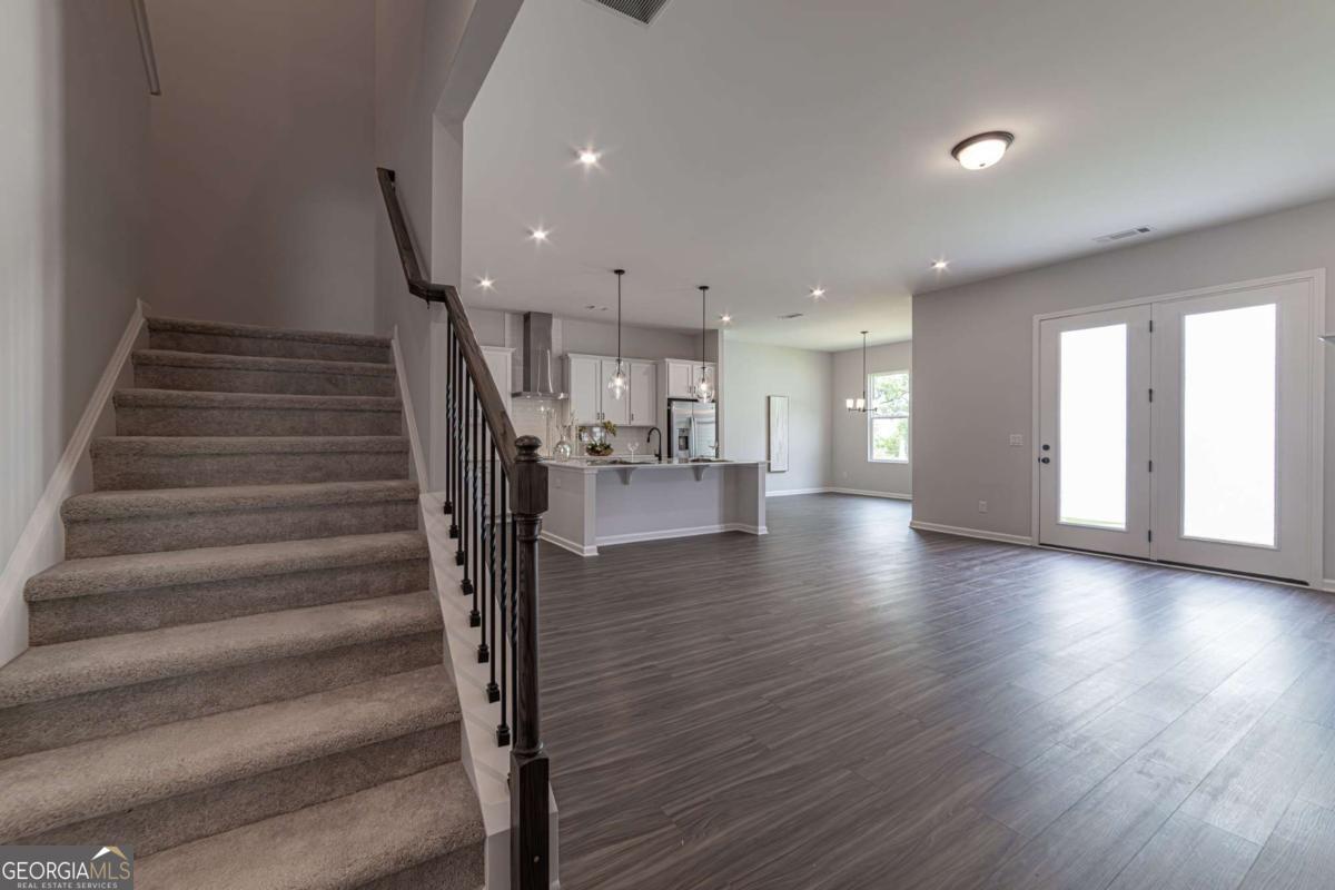 212 Birchwood Row