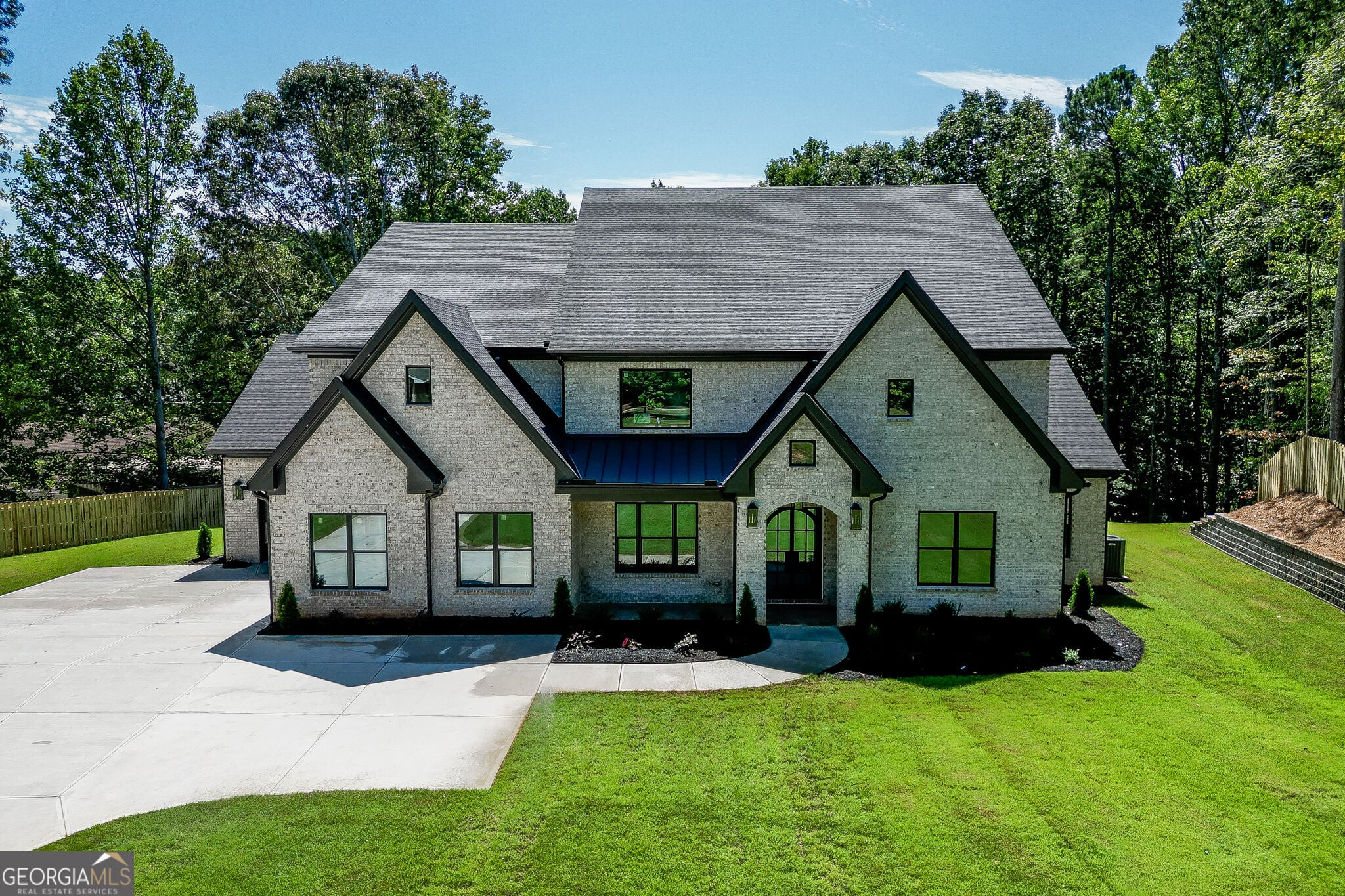 5222 L J Martin DR