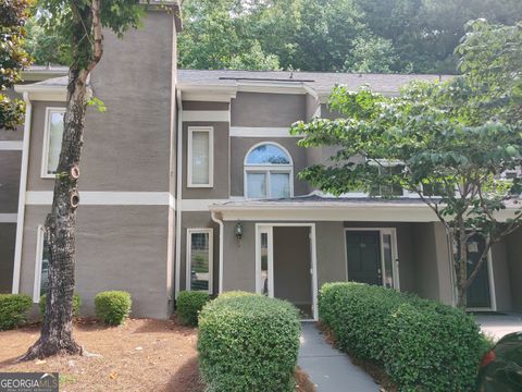 Photo of 17 Brittany Way NE, Atlanta, GA 30324 (MLS # 10703495)