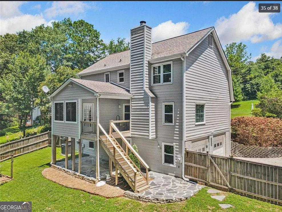 4 bedroom, 2.5 bath home with full basement and attached garage. Walking distnace to Walton High and Dodgen Middle School. Pets welcome. Applicant requirements: 1)700+ credit score 2) pass criminal background check 3) deposit and first month's rent due before move-in $6800
